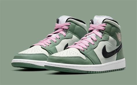 nike air jordans groen|jordan 1 mid dutch green price.